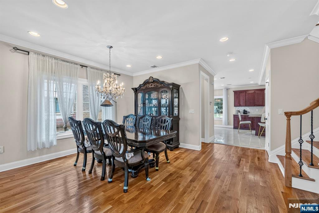 809 Edgewood Lane
