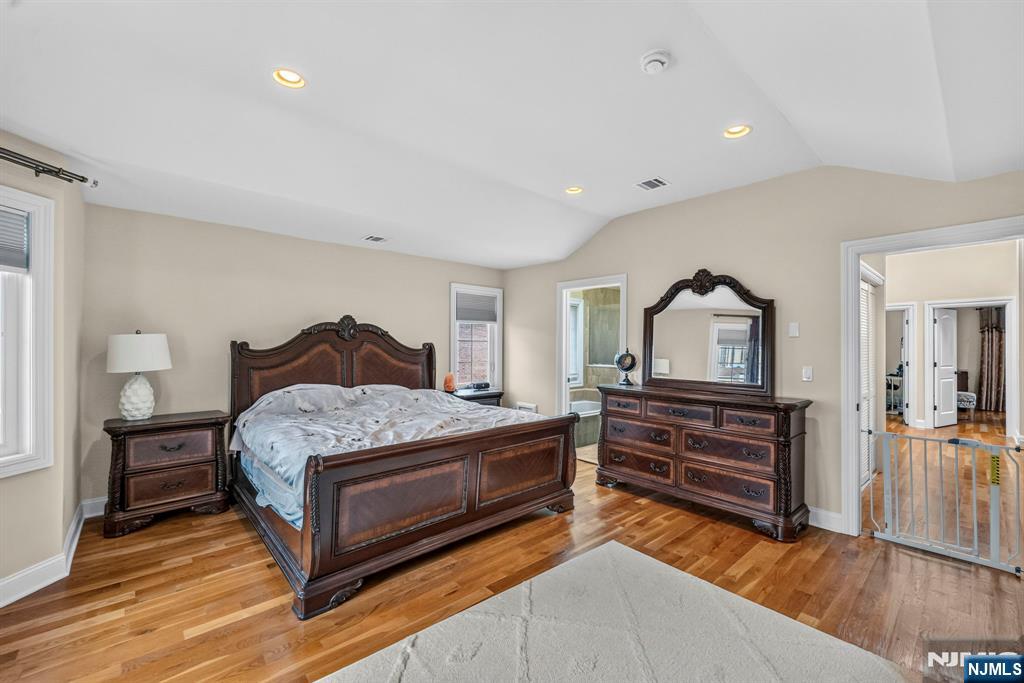 809 Edgewood Lane