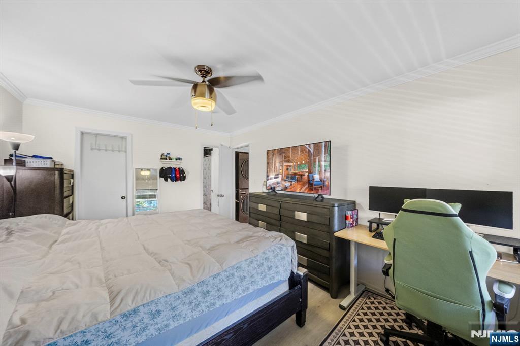 121 Country Club Drive 10