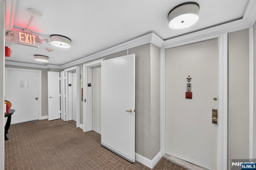 2077 Center Avenue PHB