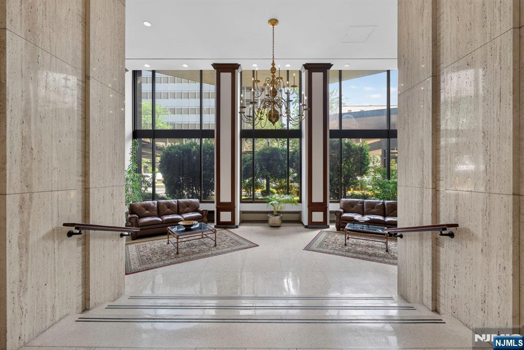 2077 Center Avenue PHB