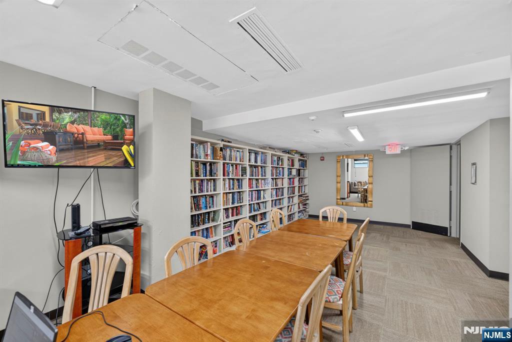 2077 Center Avenue PHB
