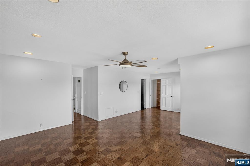 2077 Center Avenue PHB