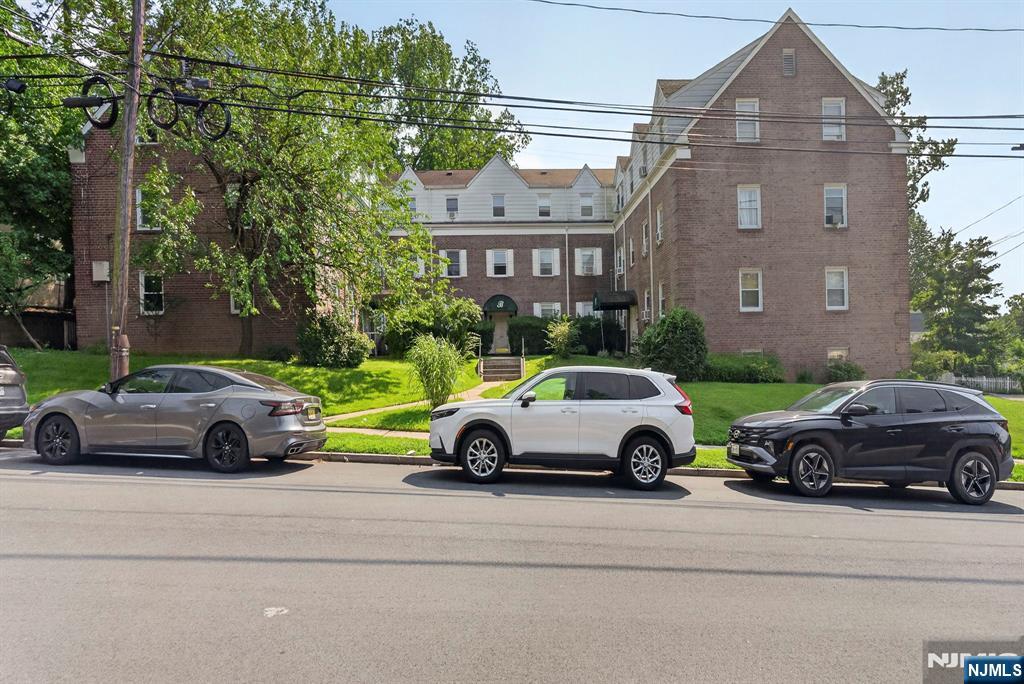 140 Englewood Avenue 5B