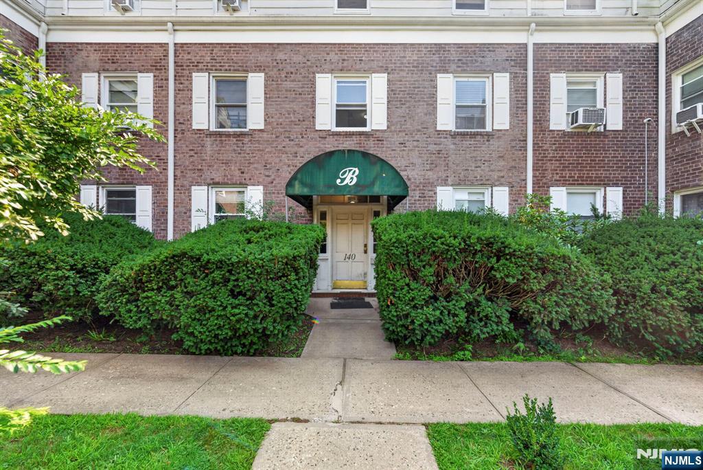 140 Englewood Avenue 5B