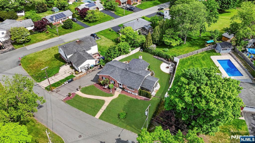 840 Lopatcong Street