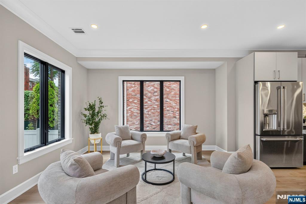 156 Morningside Lane