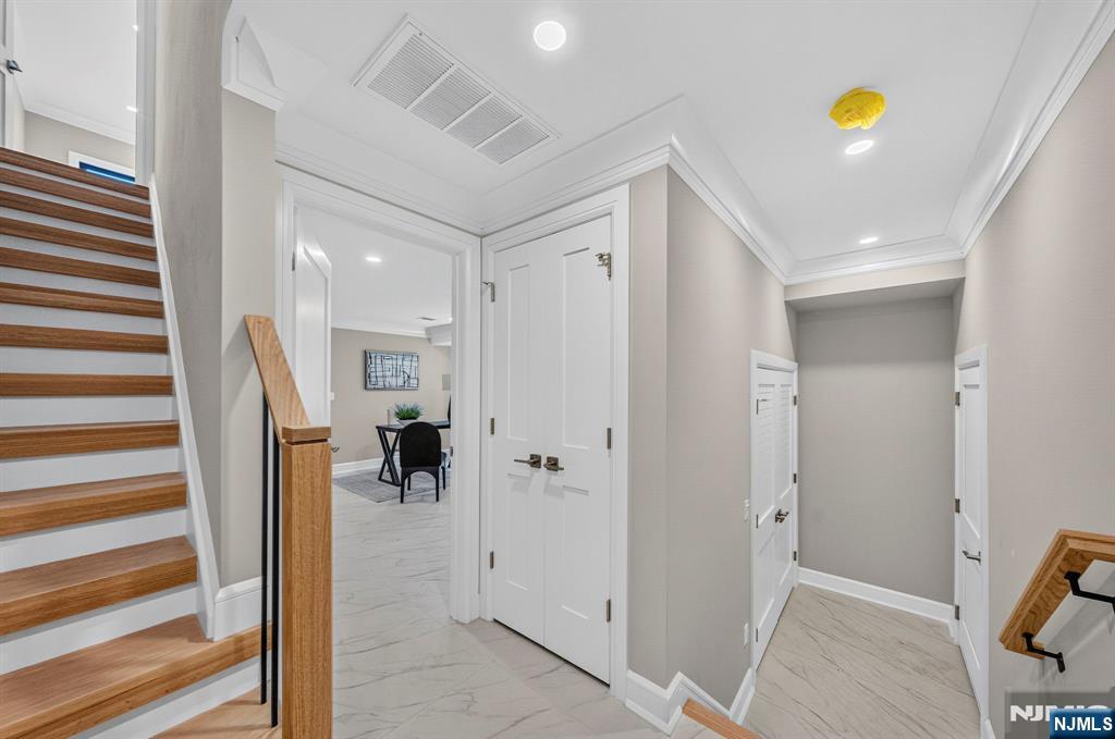 156 Morningside Lane B