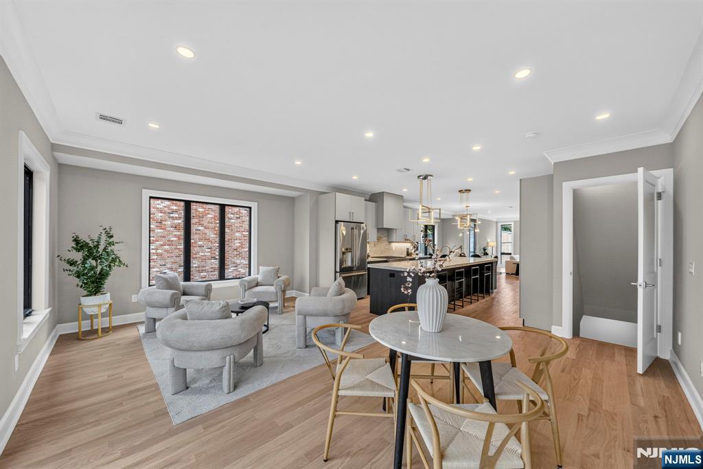 156 Morningside Lane B
