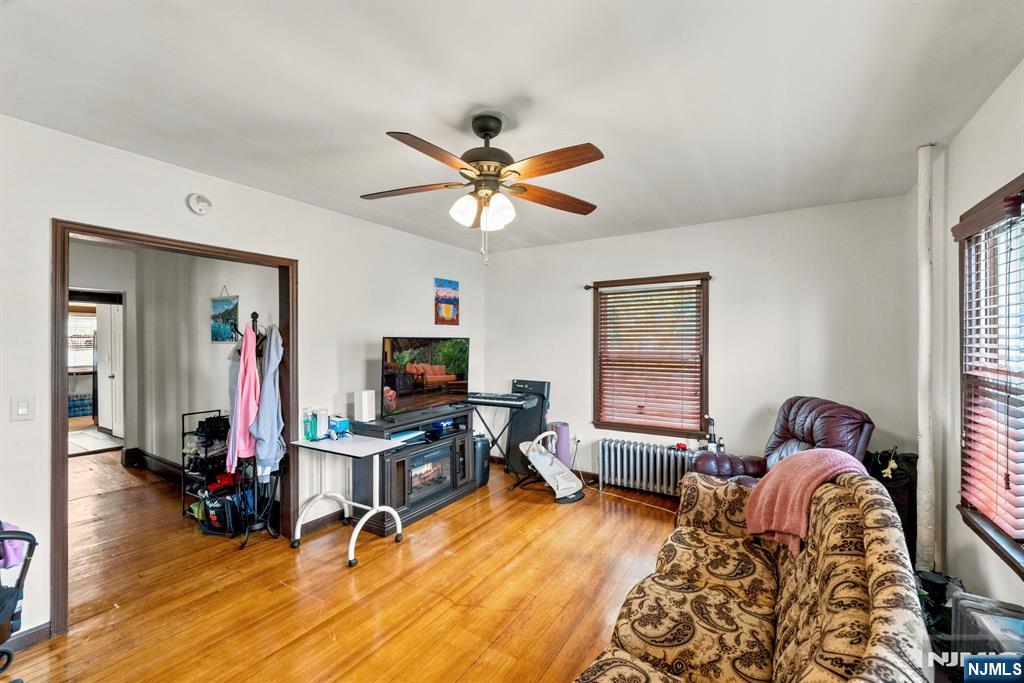 44 Vanderbeck Place