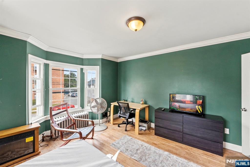 44 Vanderbeck Place