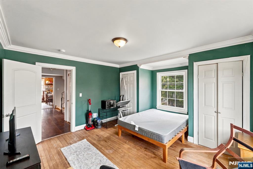 44 Vanderbeck Place