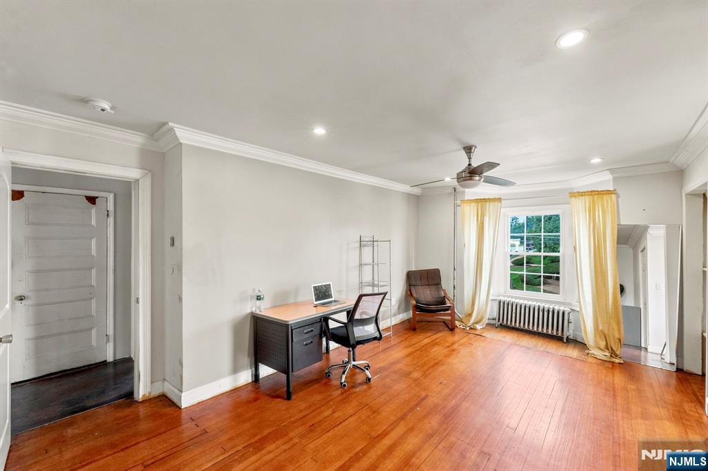 44 Vanderbeck Place