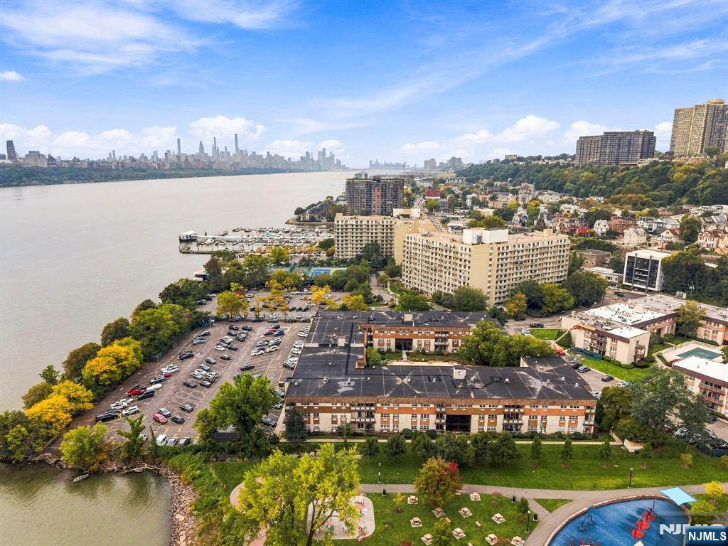 1111 River Road G16