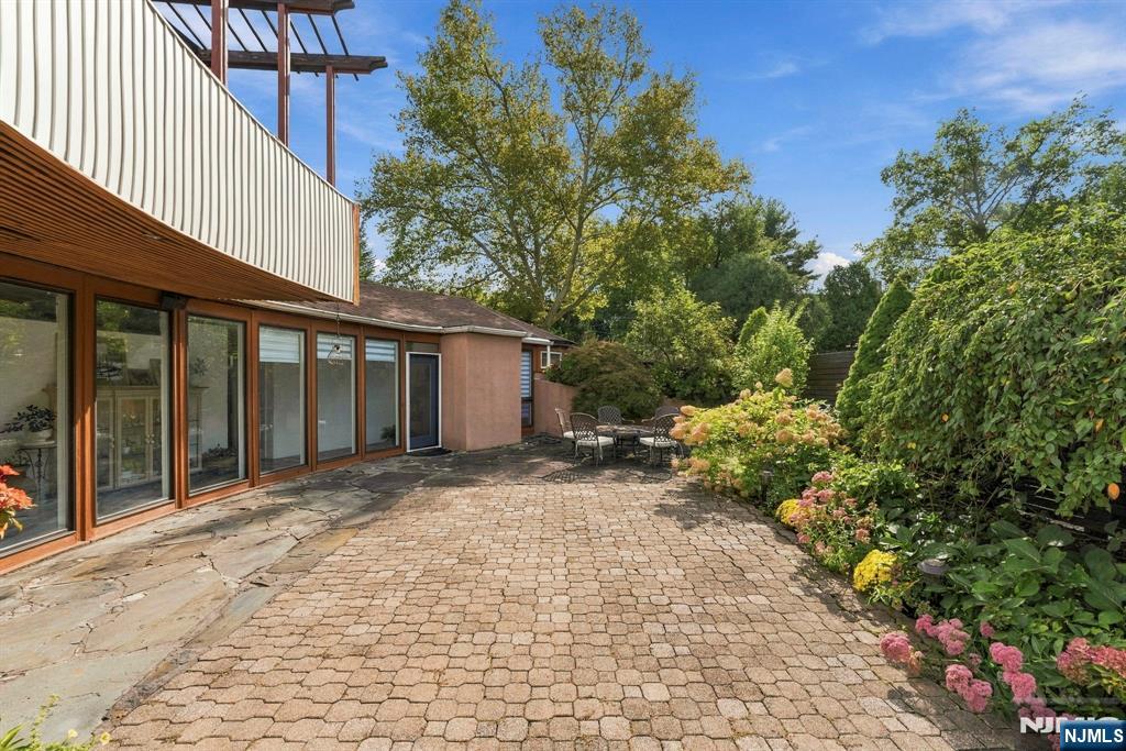 387 Spring Valley Road