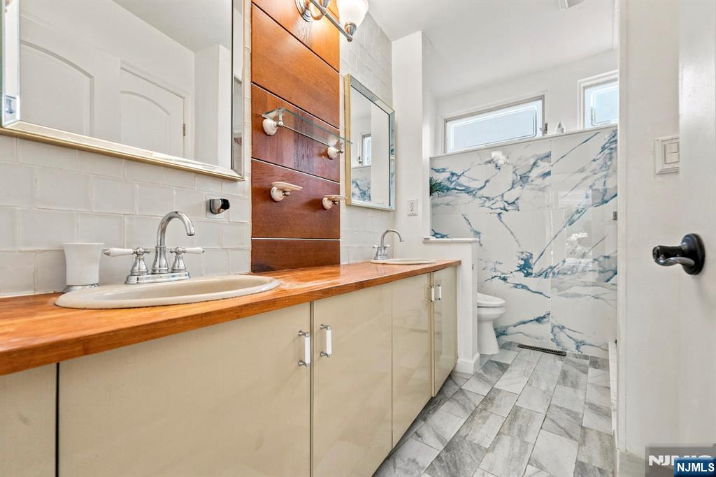 387 Spring Valley Road
