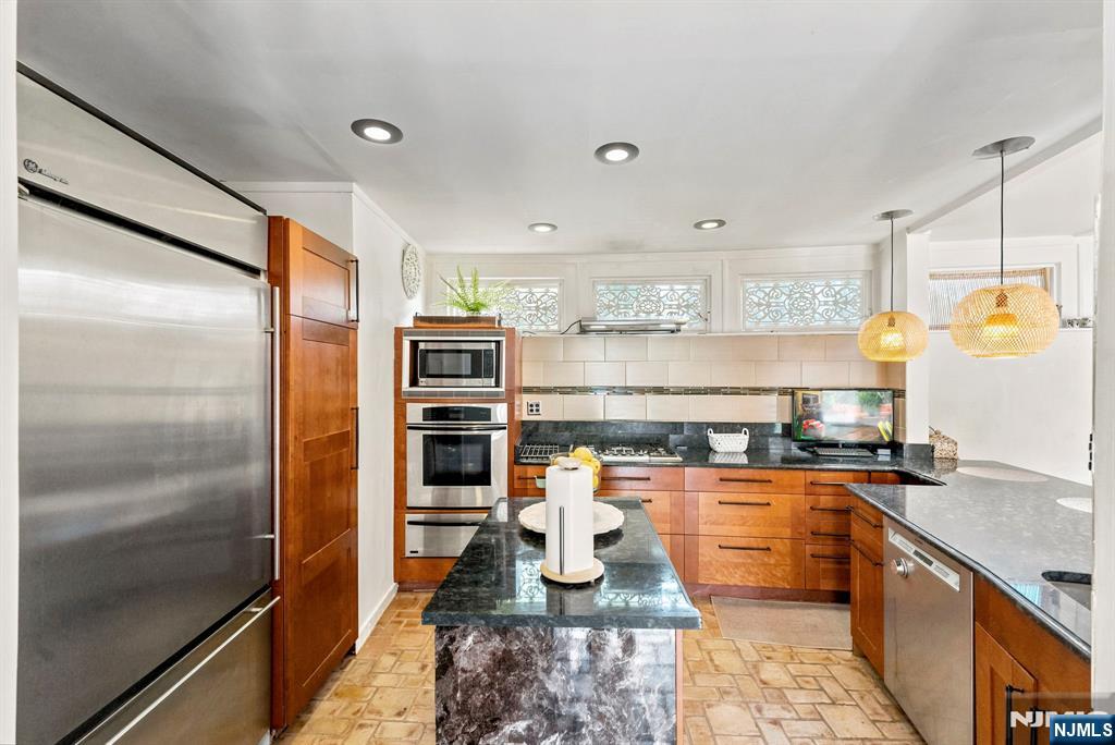 387 Spring Valley Road
