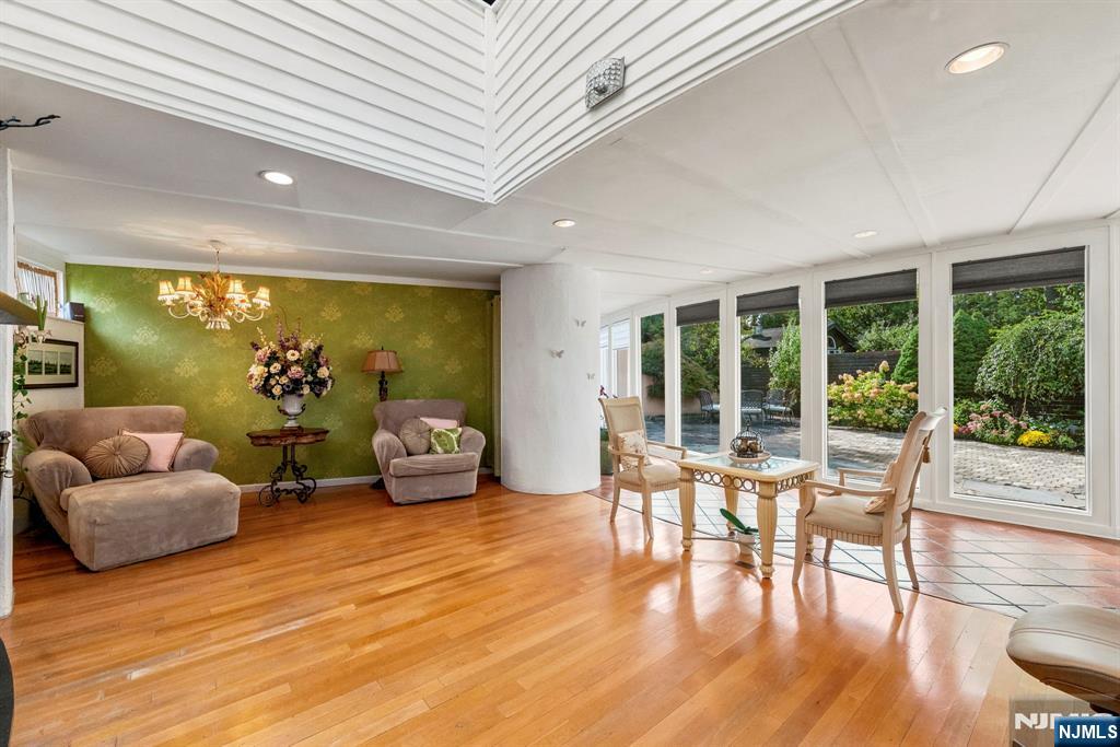 387 Spring Valley Road