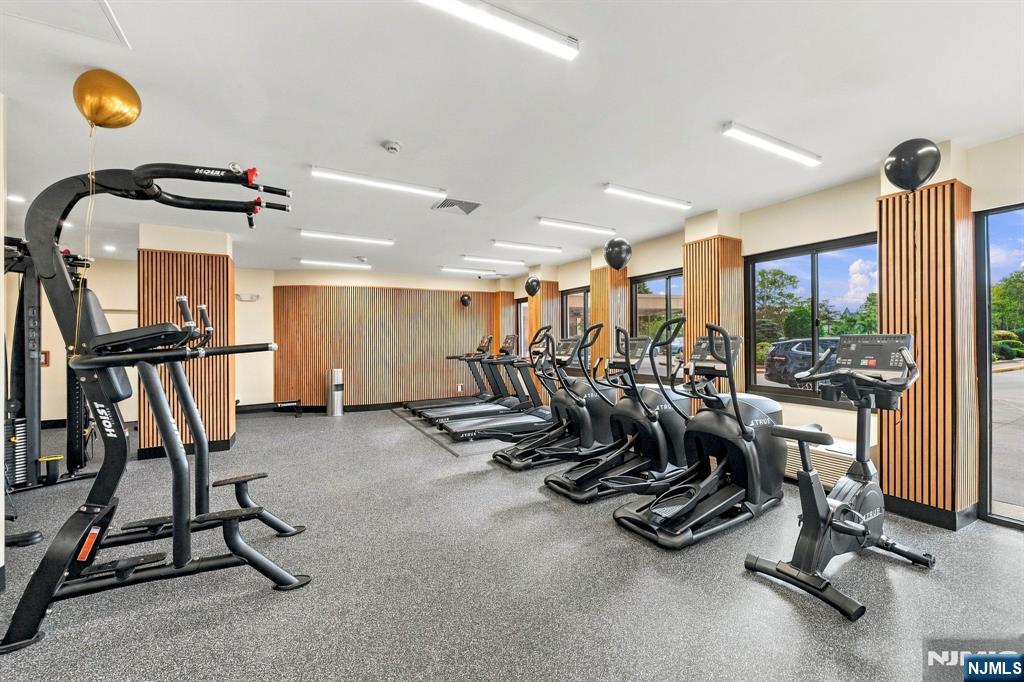 200 Winston Drive L14