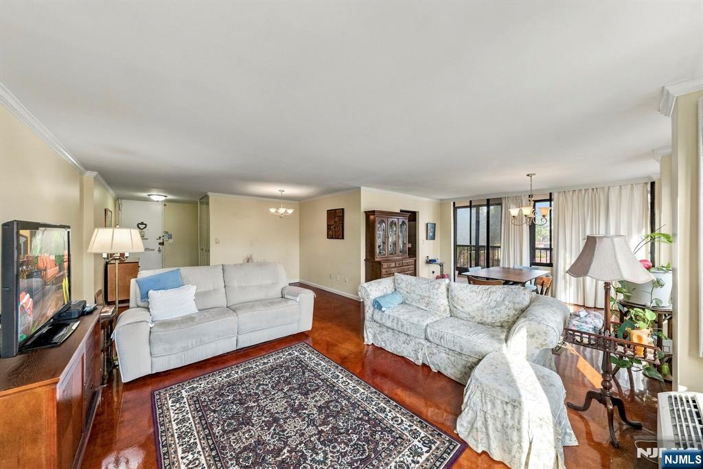 200 Winston Drive L14
