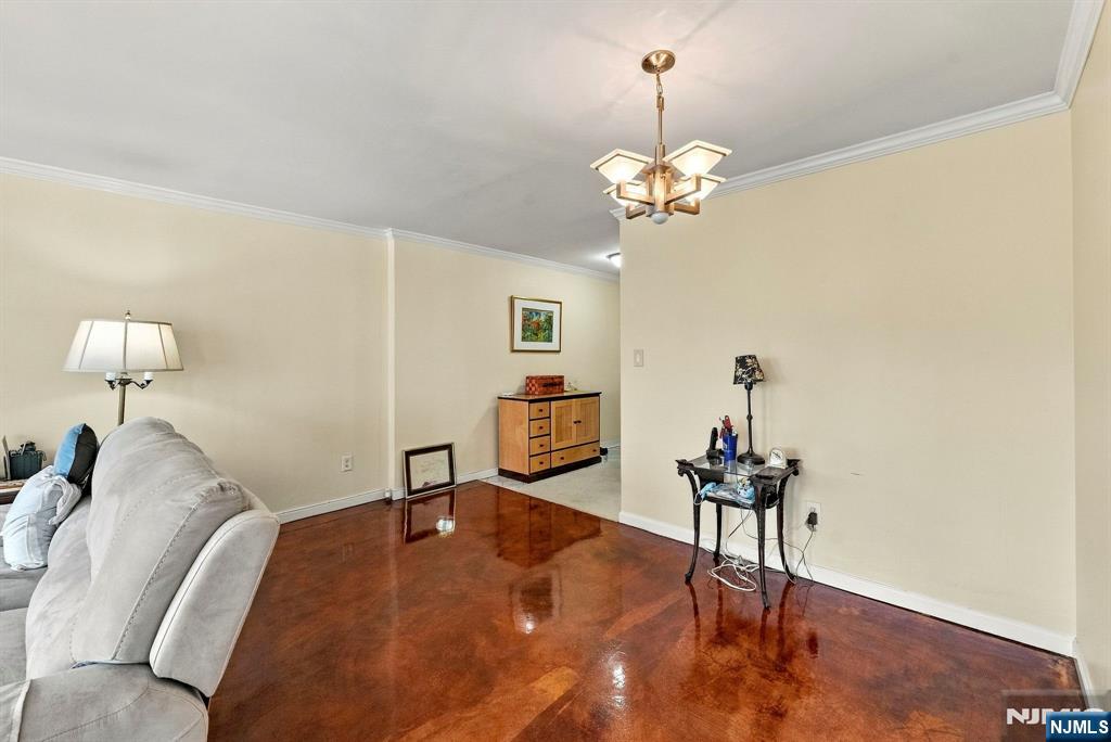 200 Winston Drive L14