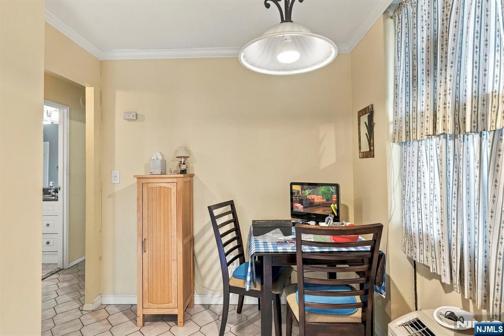 200 Winston Drive L14