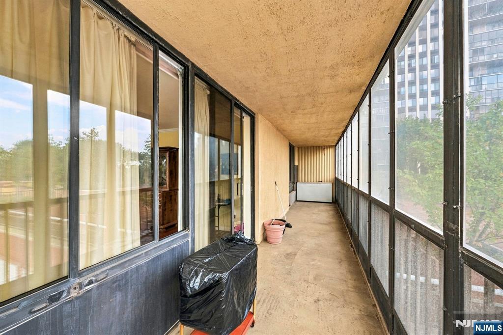 200 Winston Drive L14
