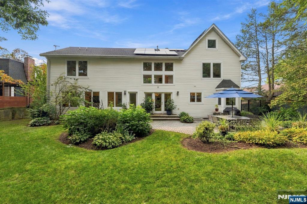 533 Ridgeland Terrace