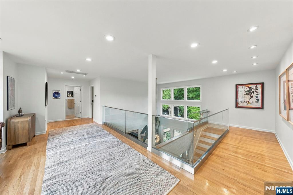 533 Ridgeland Terrace