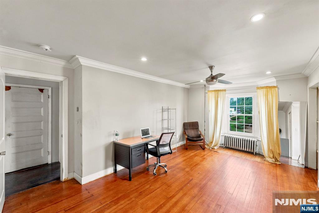 44 Vanderbeck Place