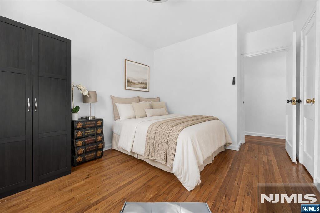 140 W Englewood Avenue #5B