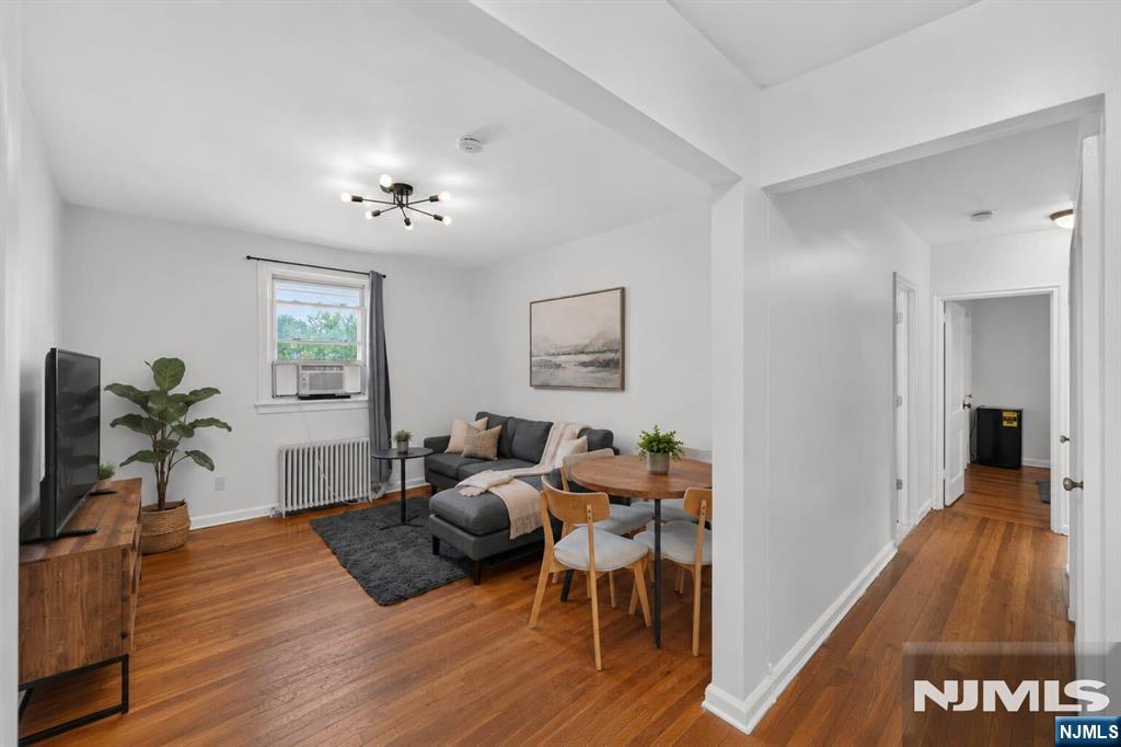 140 W Englewood Avenue #5B
