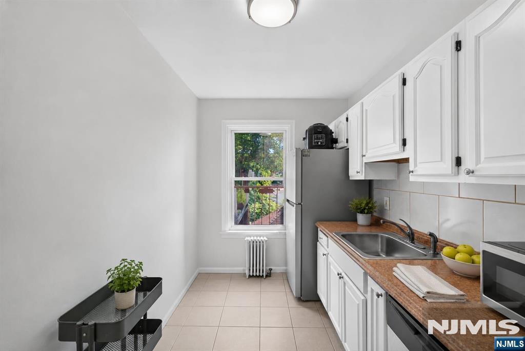 140 W Englewood Avenue #5B
