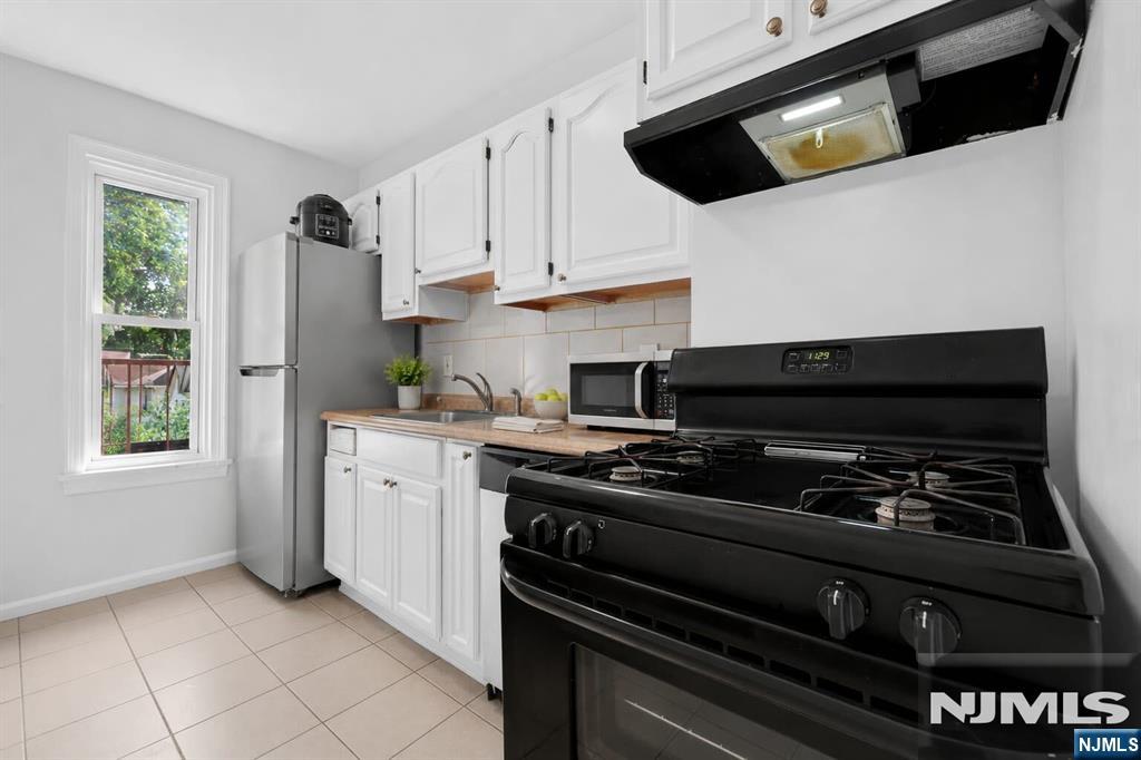 140 W Englewood Avenue #5B