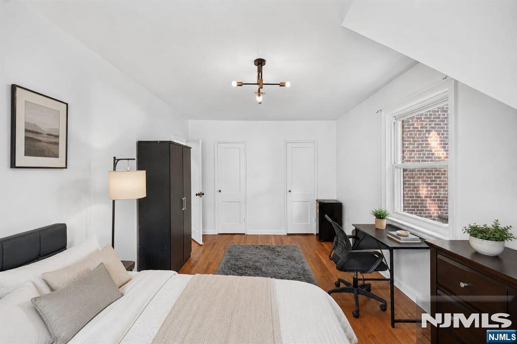 140 W Englewood Avenue #5B