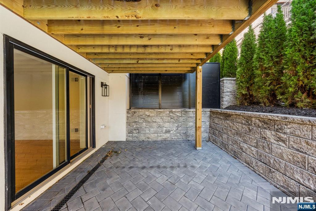 25 Leary Lane