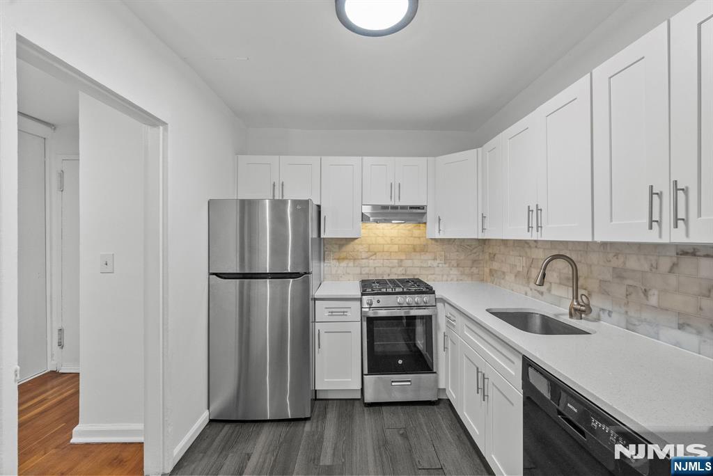 3031 Edwin Avenue 1C