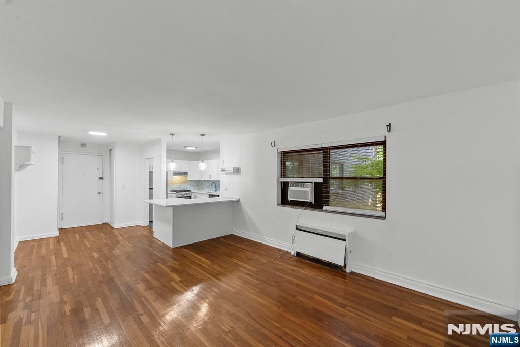 3031 Edwin Avenue 1C