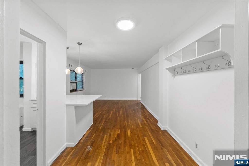 3031 Edwin Avenue 1C