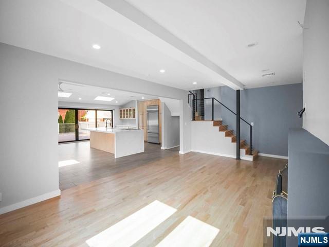 490 Ridgefield Terrace