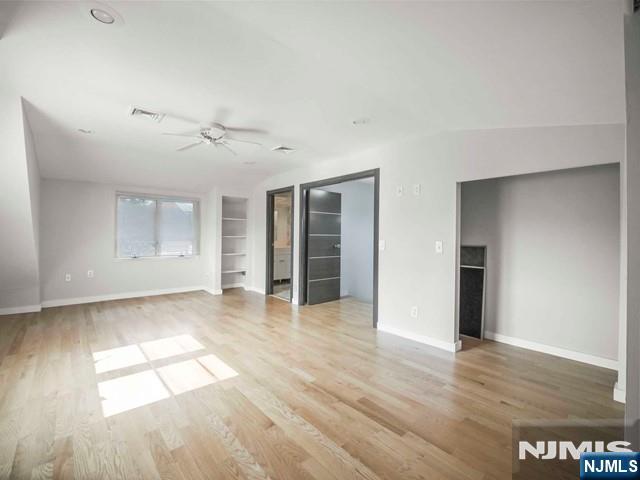 490 Ridgefield Terrace