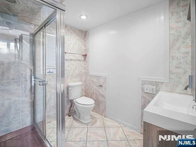 490 Ridgefield Terrace