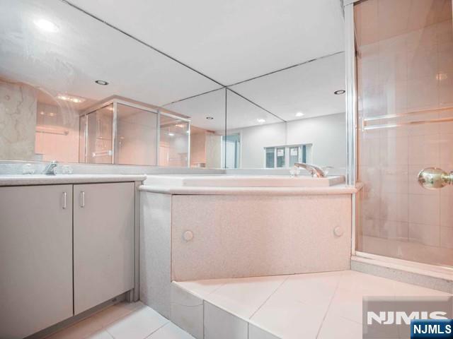 490 Ridgefield Terrace