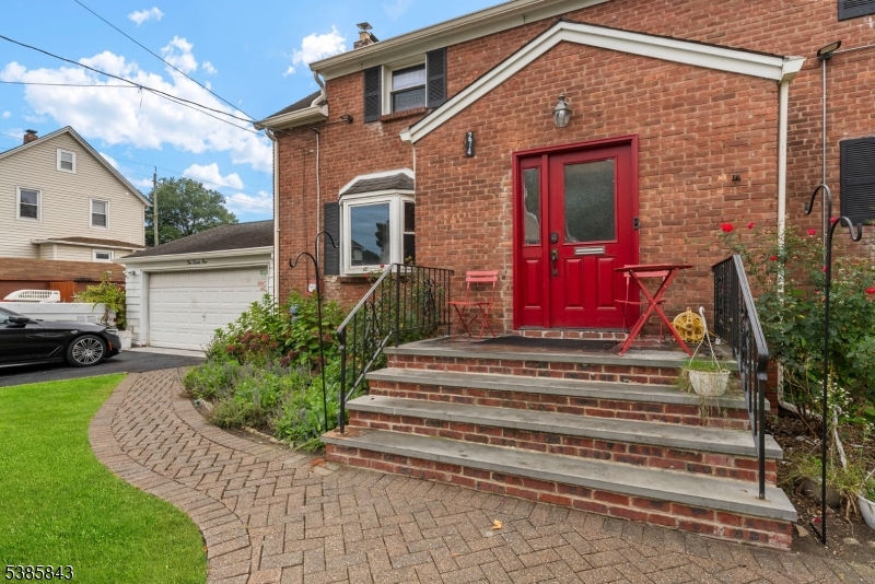 274 Milford Ave