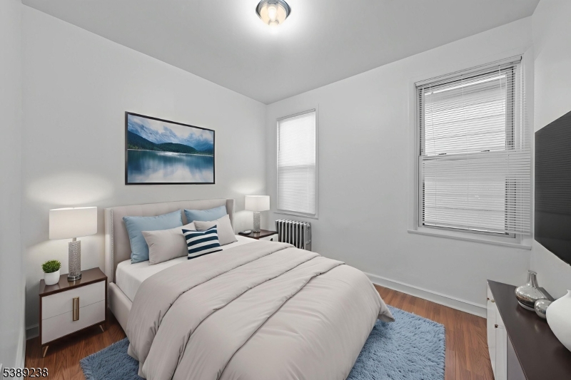 42 Lawrence St 2