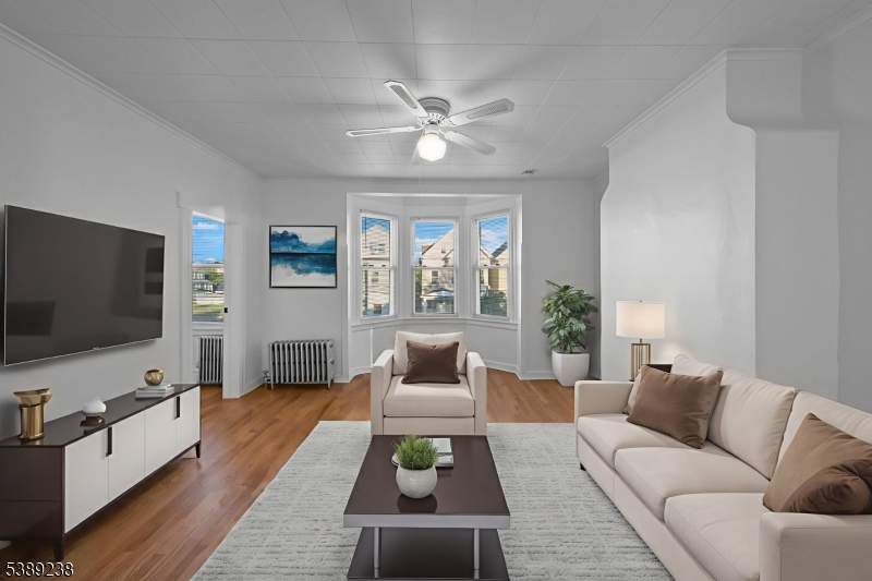42 Lawrence St 2