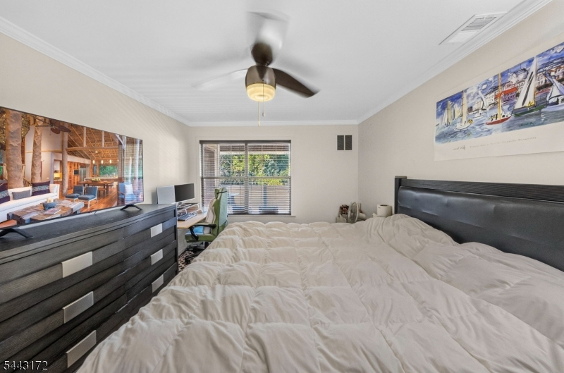 121 Country Club-10 10