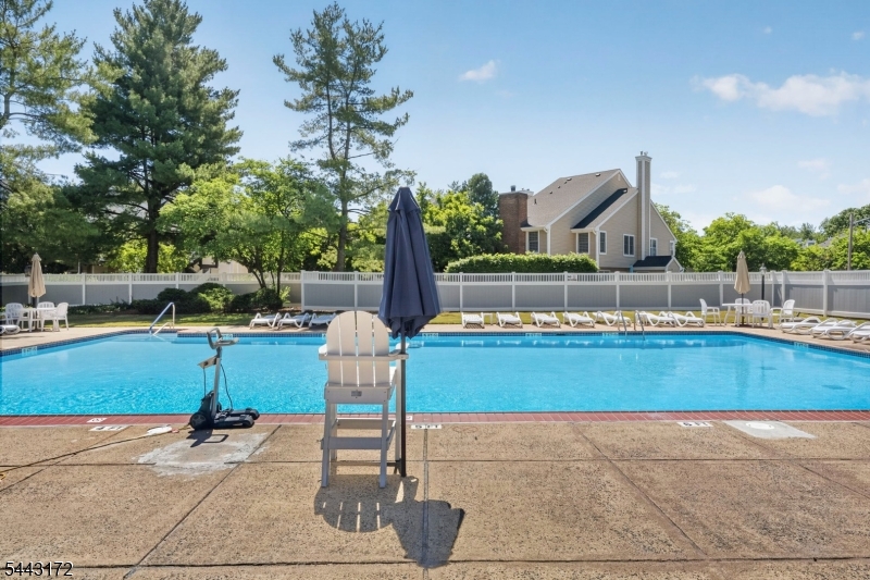 121 Country Club-10 10