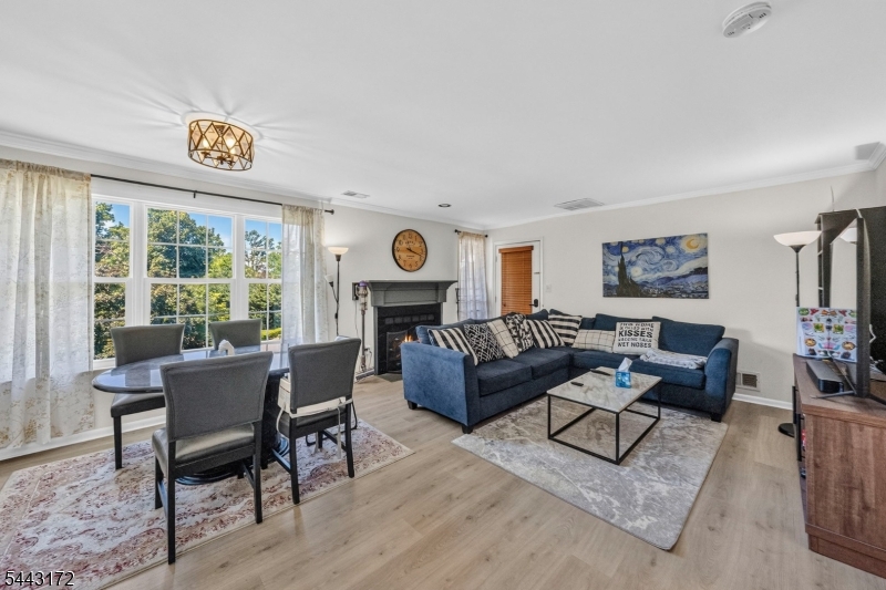 121 Country Club-10 10