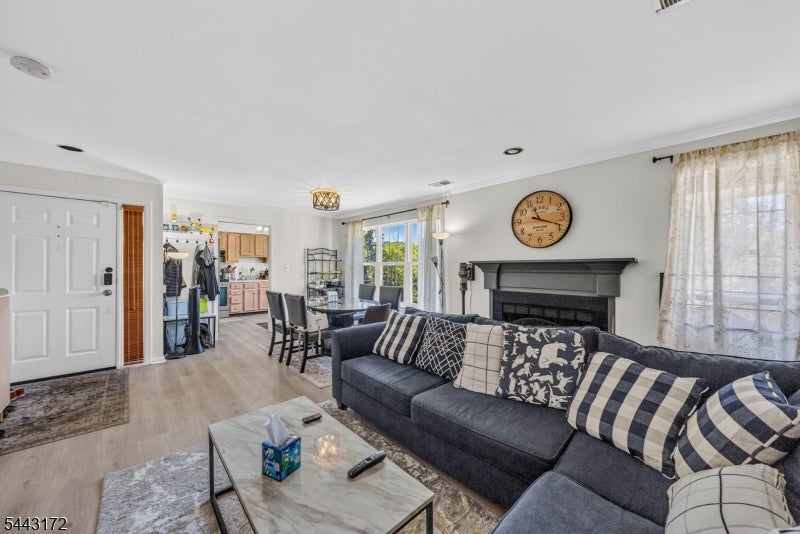 121 Country Club-10 10